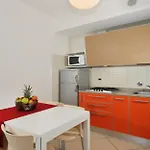 Apartamento Flat With A Spacious Sunny Terrace - Beahost