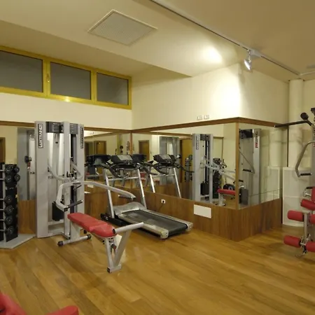 Flat With A Spacious Sunny Terrace - Beahost *