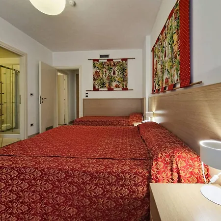 Flat With A Spacious Sunny Terrace - Beahost Apartment *