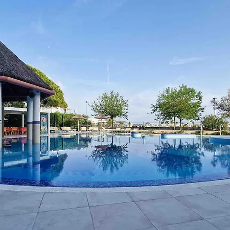 Flat With A Spacious Sunny Terrace - Beahost Apartment